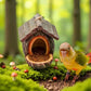 🐦 Novinky 2026 – Venkovní krmítko pro ptáky s realistickým designem pařezu | Zahradní dekorace a útočiště pro divoká zvířata v jednom! 🌿✨