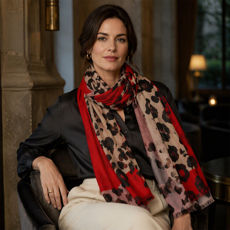 ✨🧣 Versatile Lightweight Leopard Print Shawl Scarf