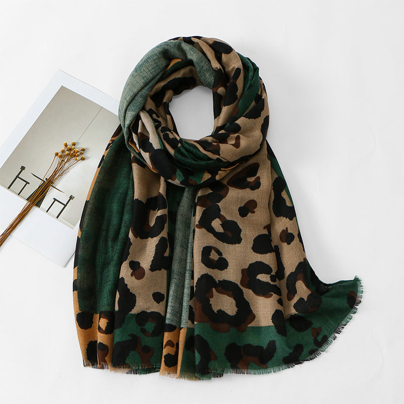 ✨🧣 Versatile Lightweight Leopard Print Shawl Scarf